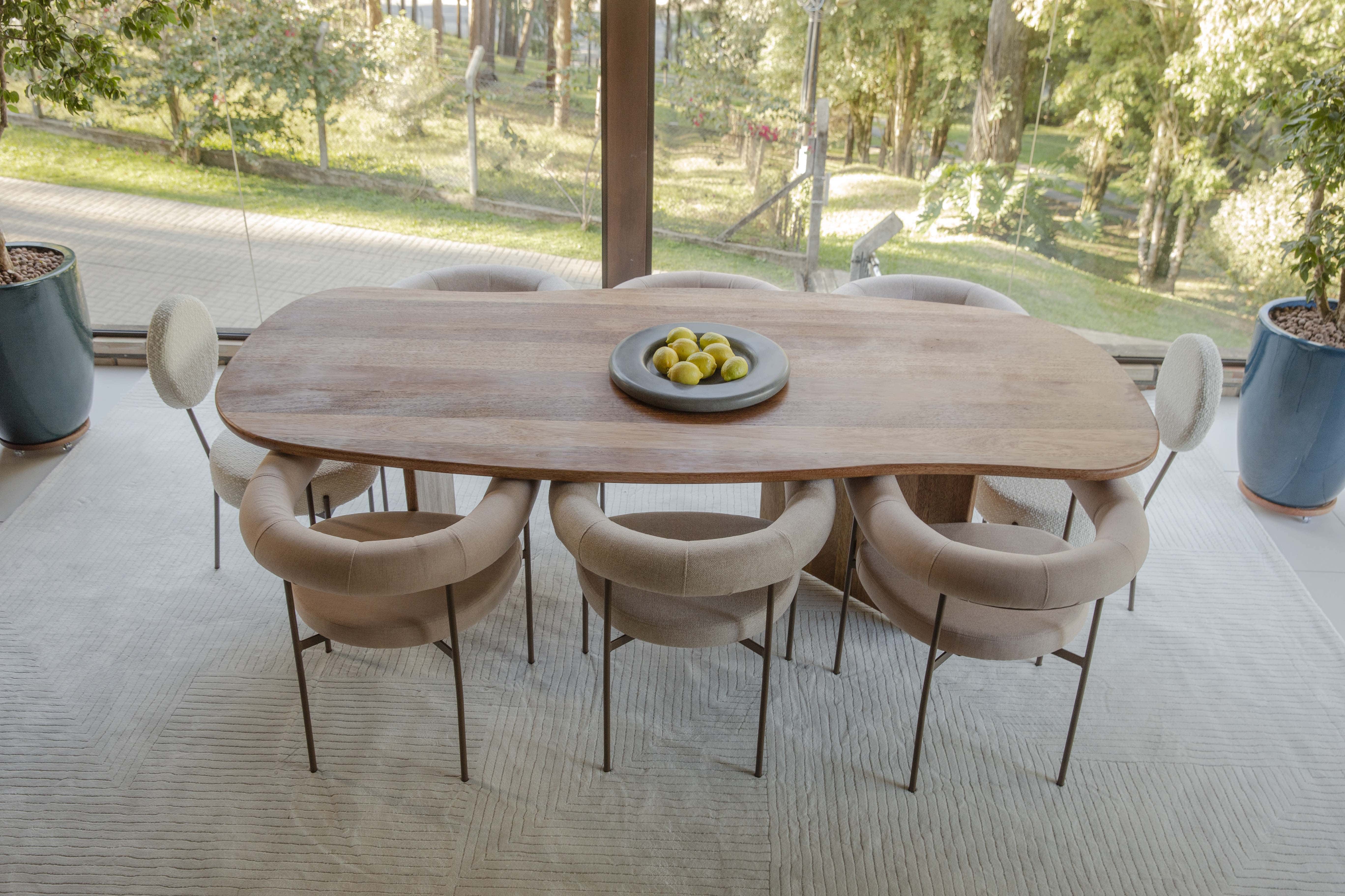 Mesa de Jantar Stone Cedro-Arana