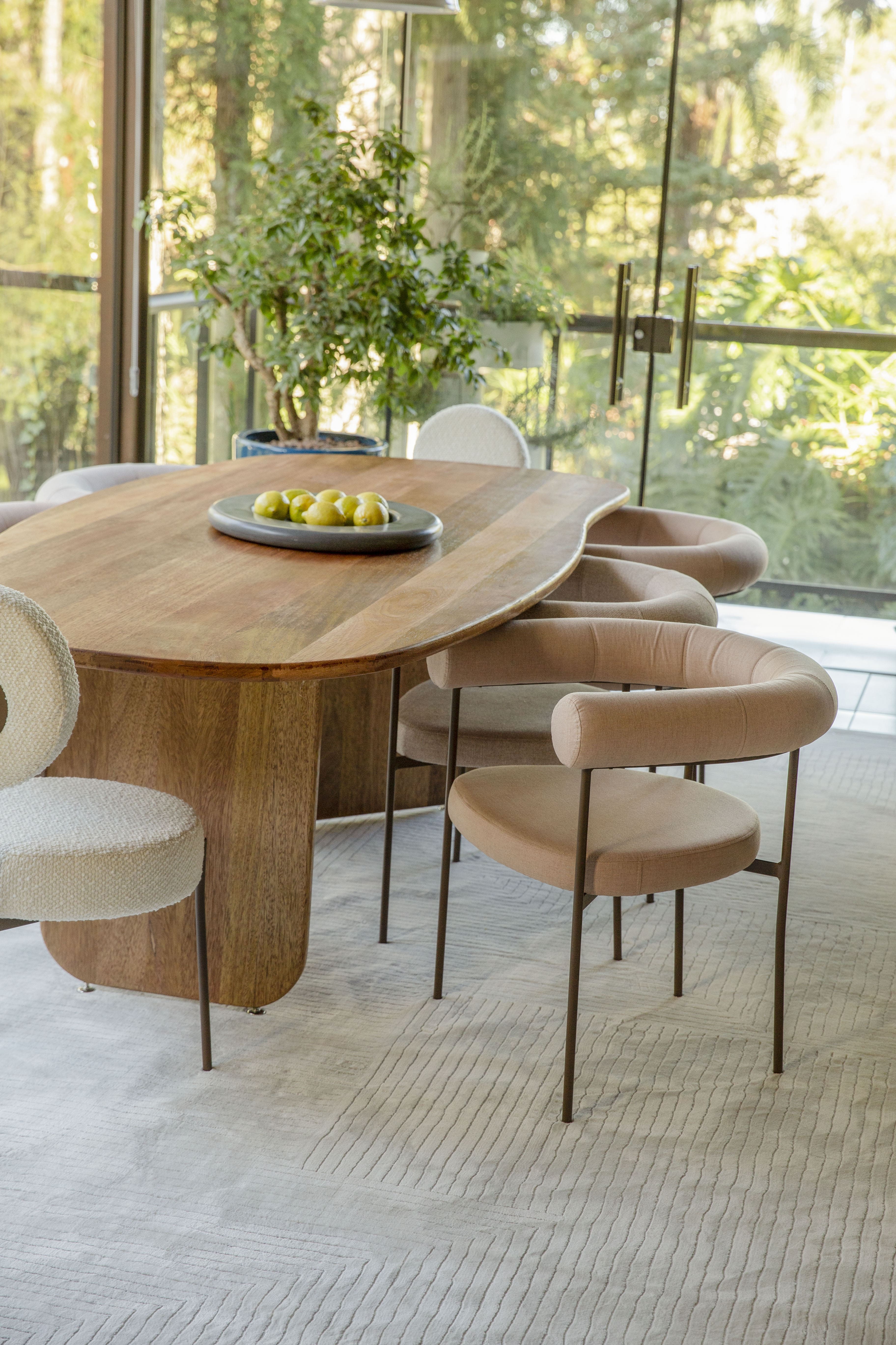 Mesa de Jantar Stone Cedro-Arana