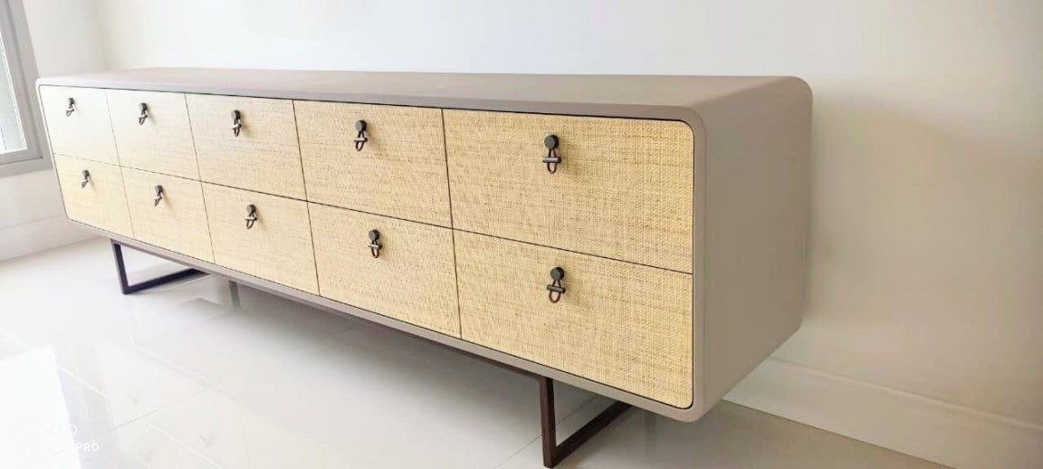 Aparador Com Cantos Curvos Em Laca Fosca MDF Palha