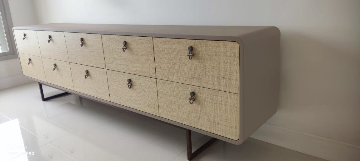 Aparador Com Cantos Curvos Em Laca Fosca MDF Palha