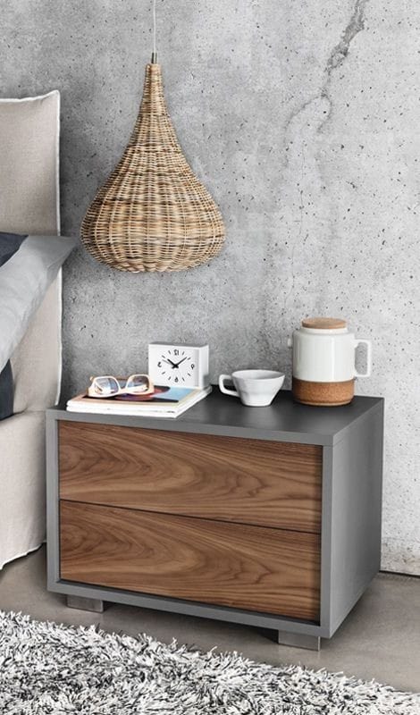 Mesa de Cabeceira 2 Gavetas Laca Cinza e Lamina Natural Nogueira